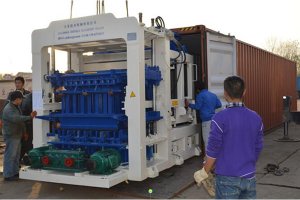 QT4-15 Automatic Block Making Machine in Peru